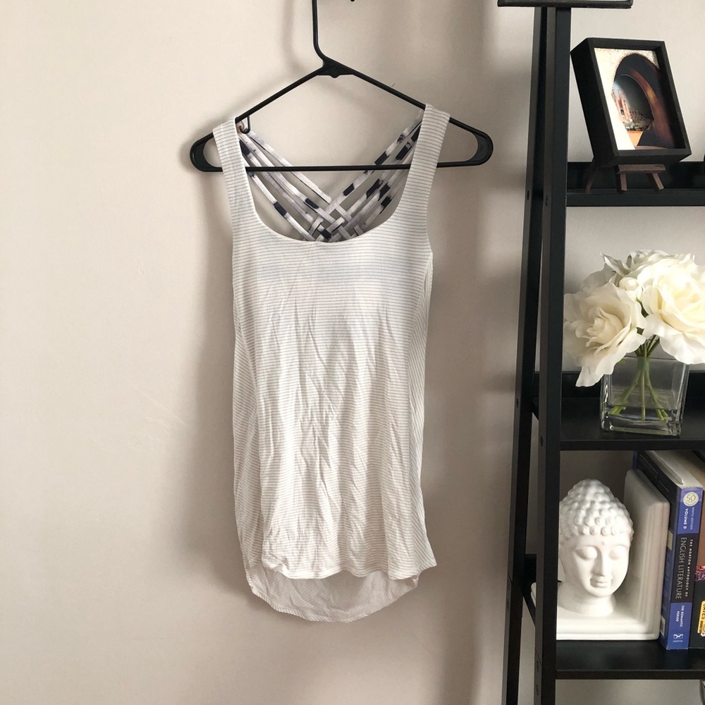Lululemon Wild tank size 6